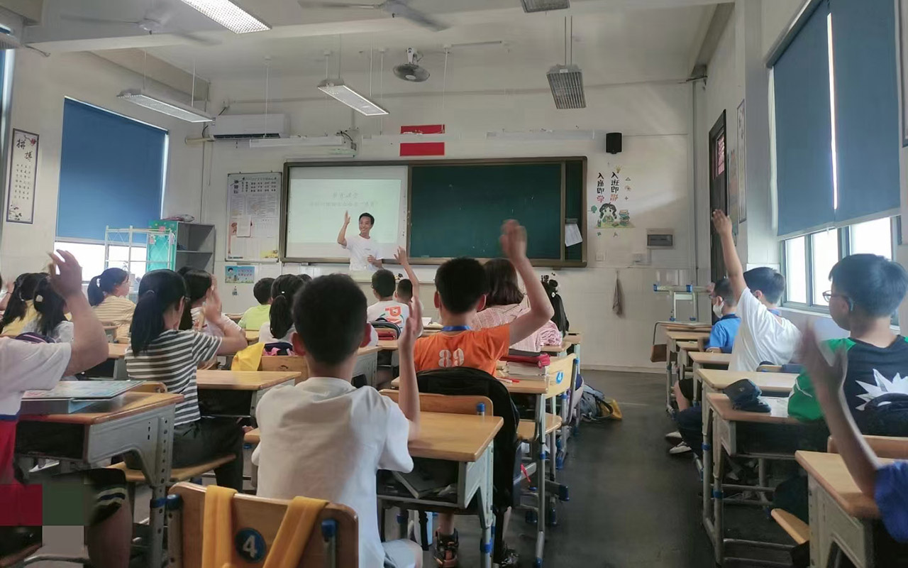 北仑冯家小学